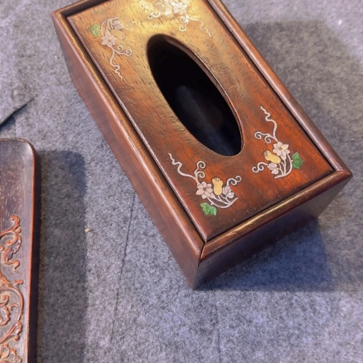 贡木抽纸盒的的的的的的