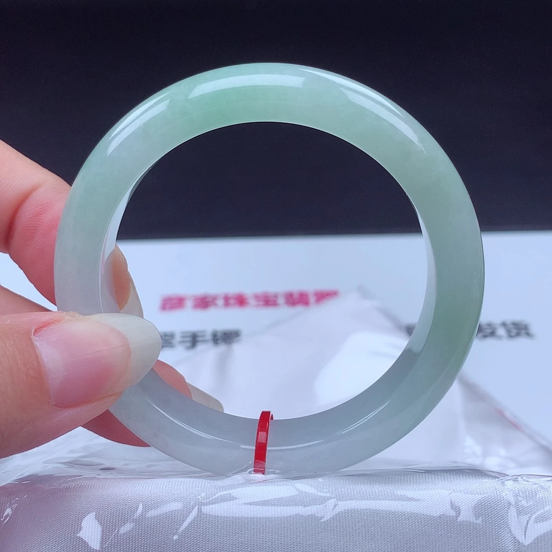 翡翠手镯未镶嵌手镯001474
