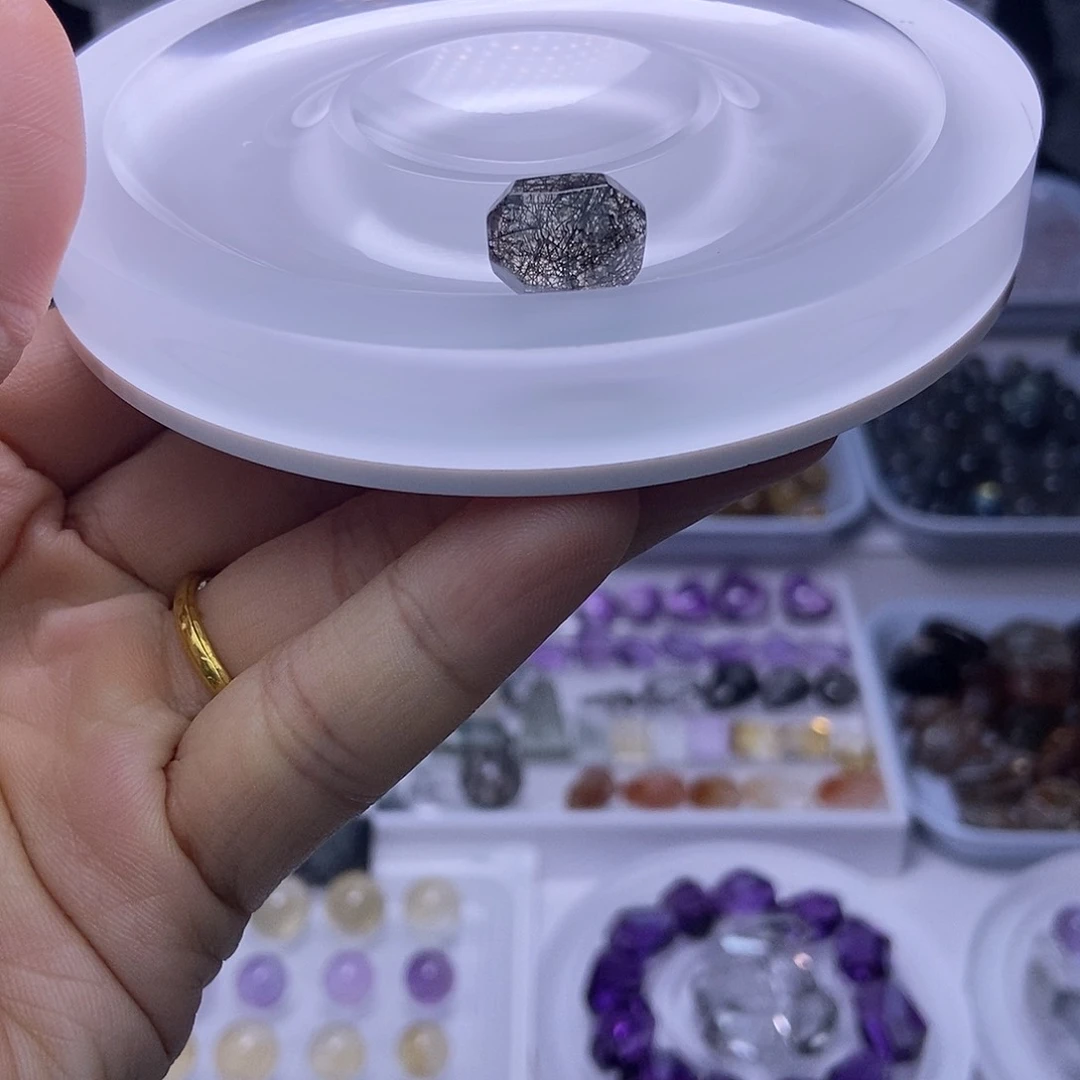 梅***恼水晶手串未镶嵌天然水晶定制打孔不退换