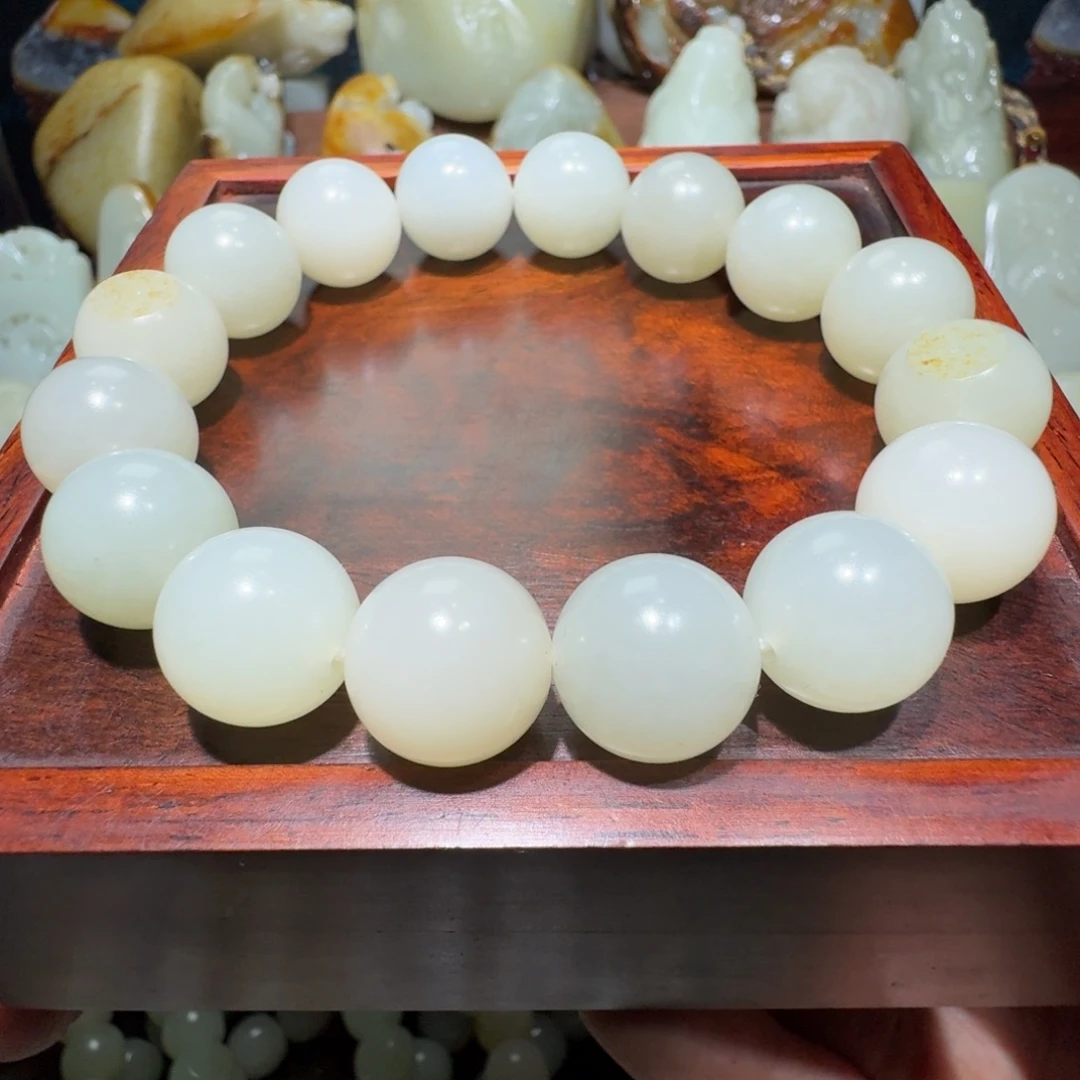 和田玉未镶嵌手串