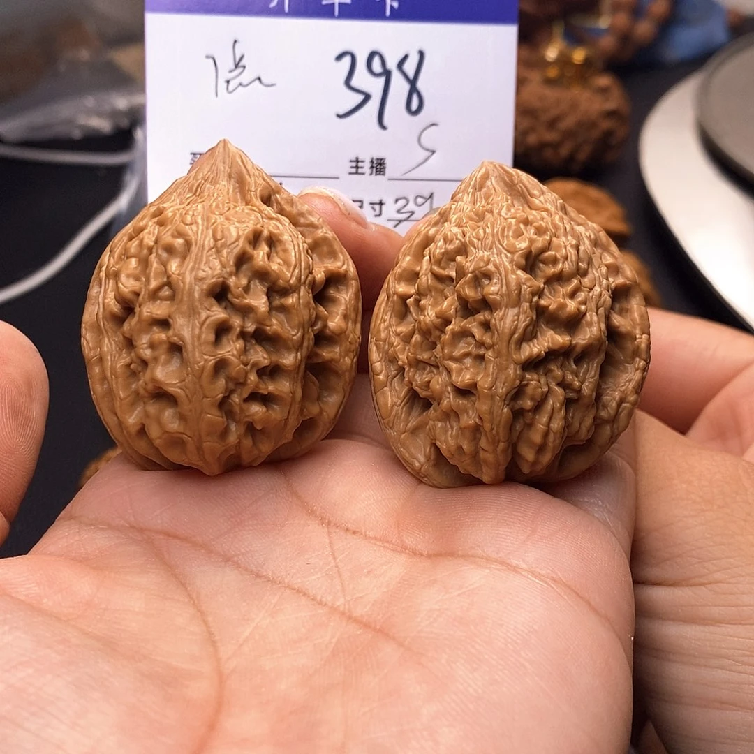 桃核吊坠大沽石39无刀痕s
