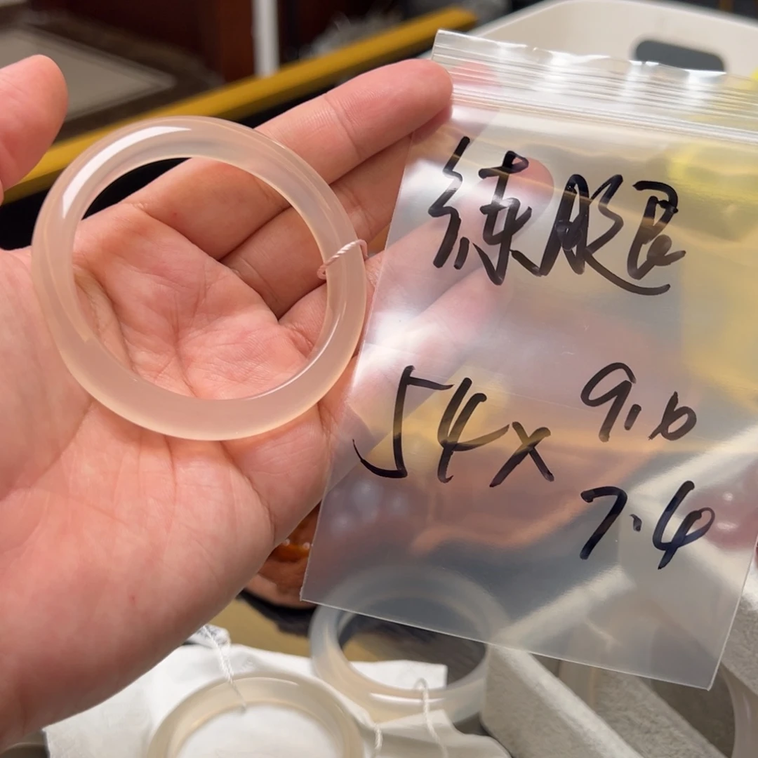 练***弟未镶嵌玛瑙/玉髓珠宝半成品