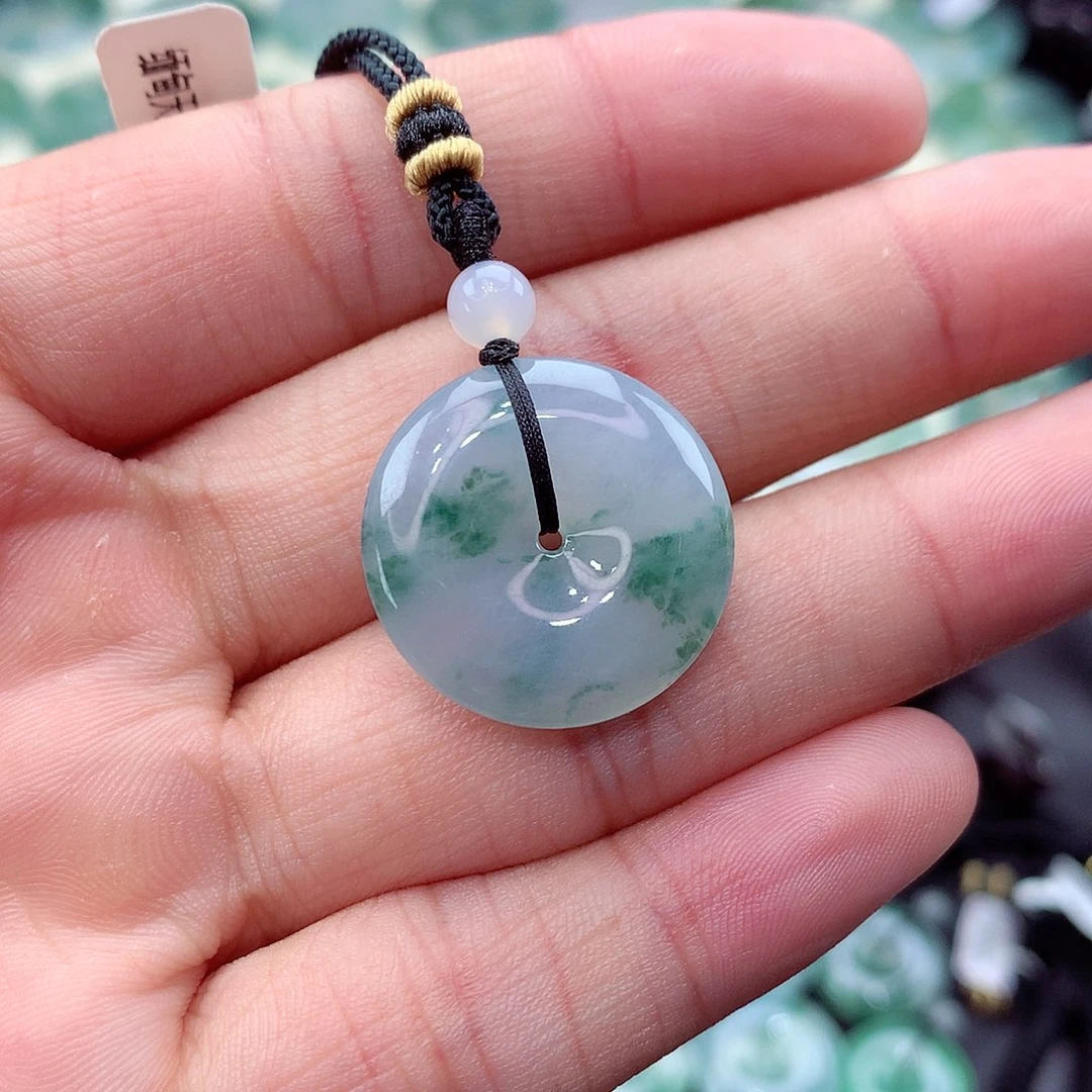 颈饰未镶嵌翡翠范*子