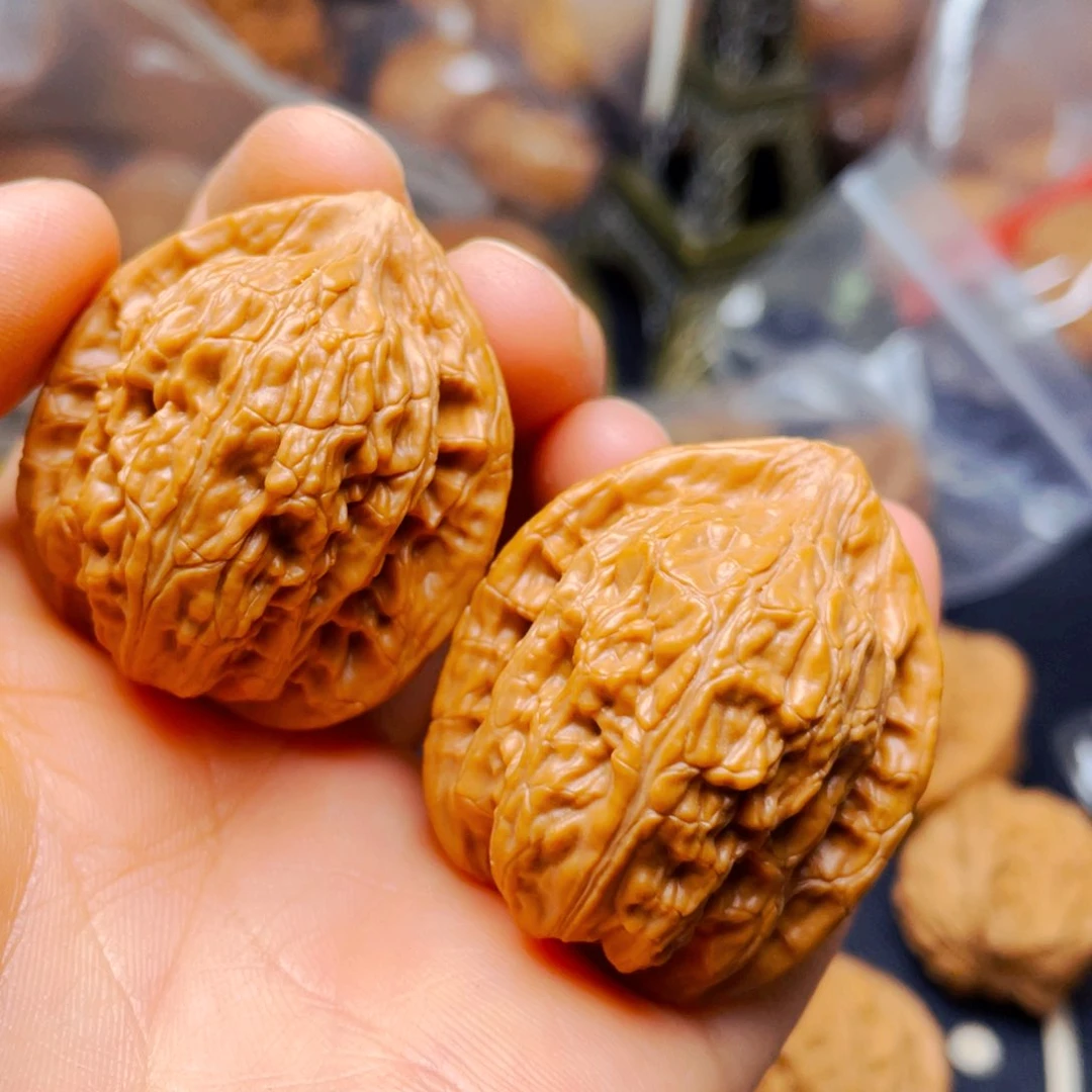 文玩核桃把件僧帽一对