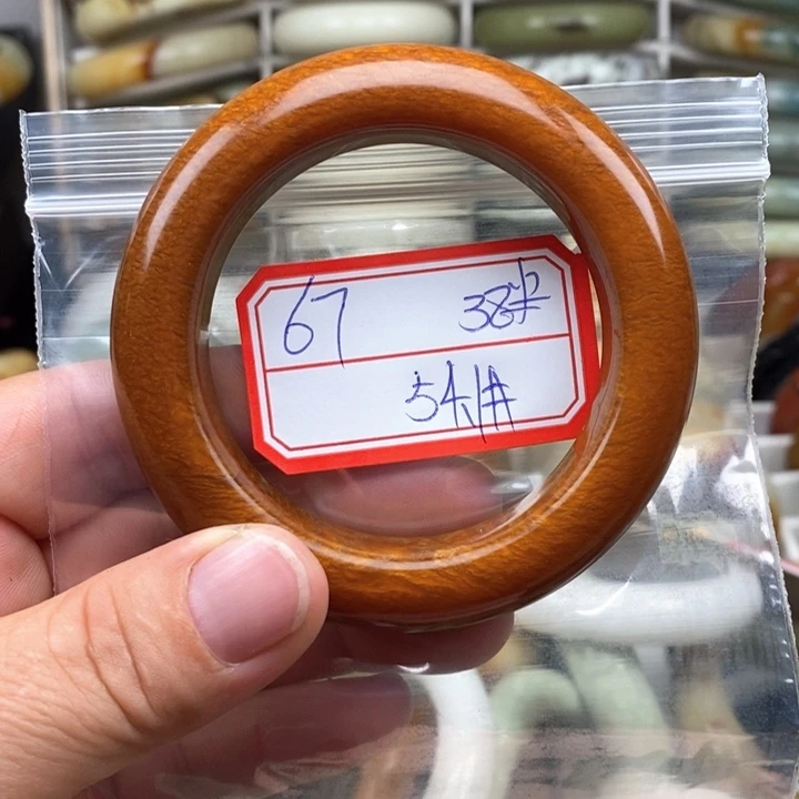 未镶嵌蛇纹石玉颈饰用****2
