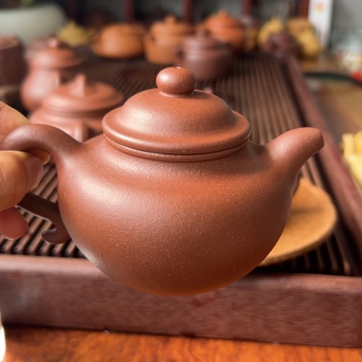 紫砂茶壶底槽清莲子200cc