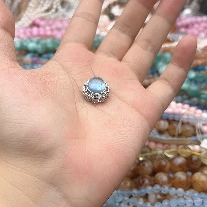 未镶嵌玛瑙/玉髓珠宝半成品一个海蓝宝魔盒