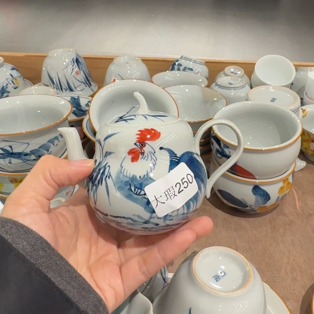 釉下手手绘茶具微瑕