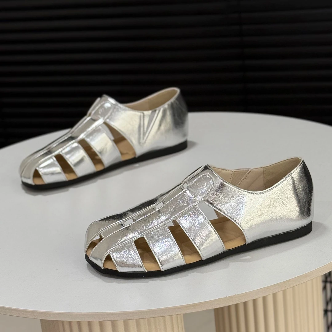 夏季镂空透气单鞋女2025新款套脚平底包头罗马凉鞋女编织猪笼鞋子