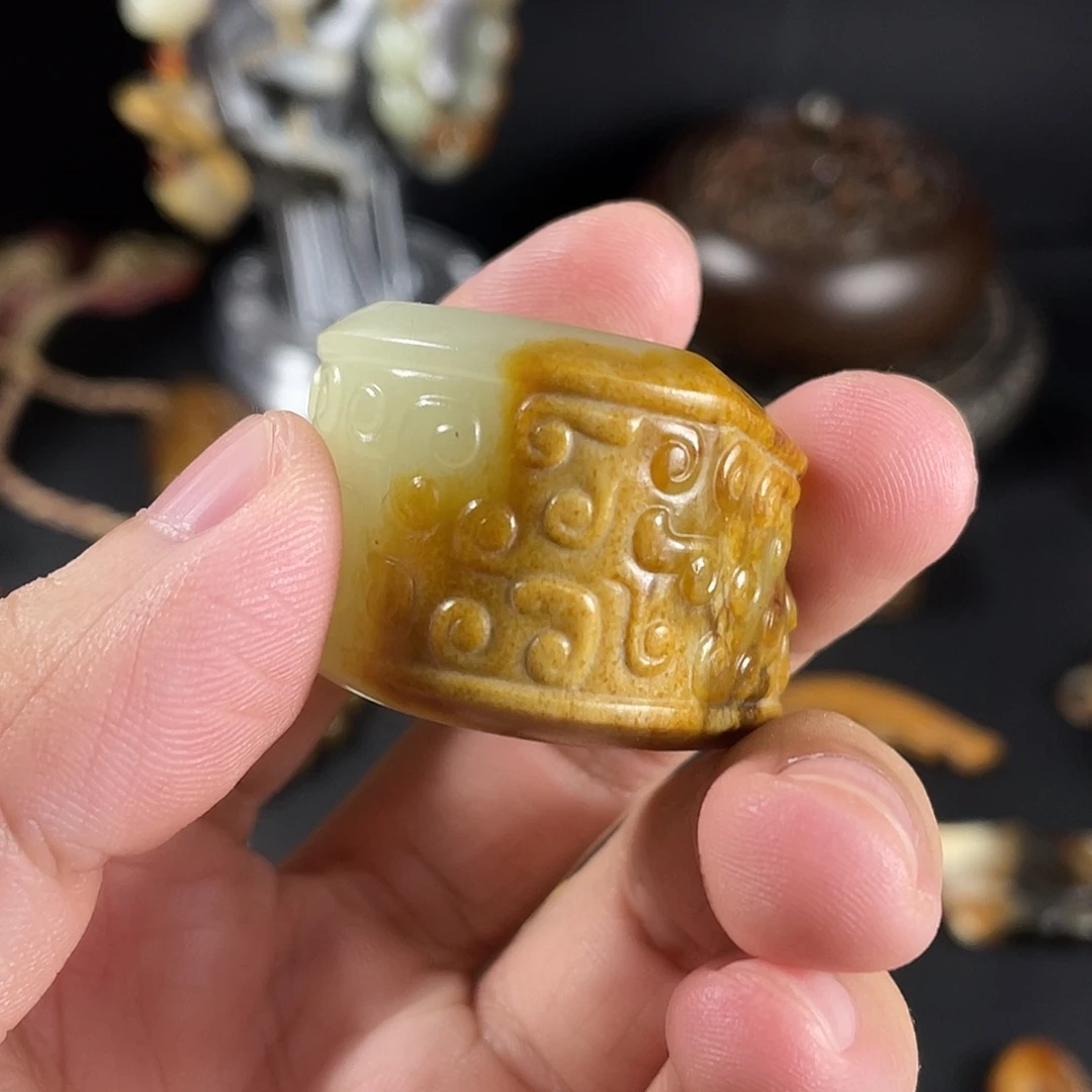 远***安颈饰未镶嵌和田玉