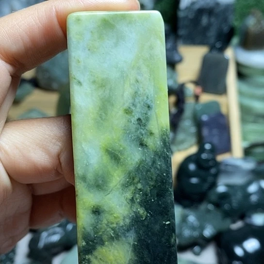 未镶嵌独山玉珠宝半成品