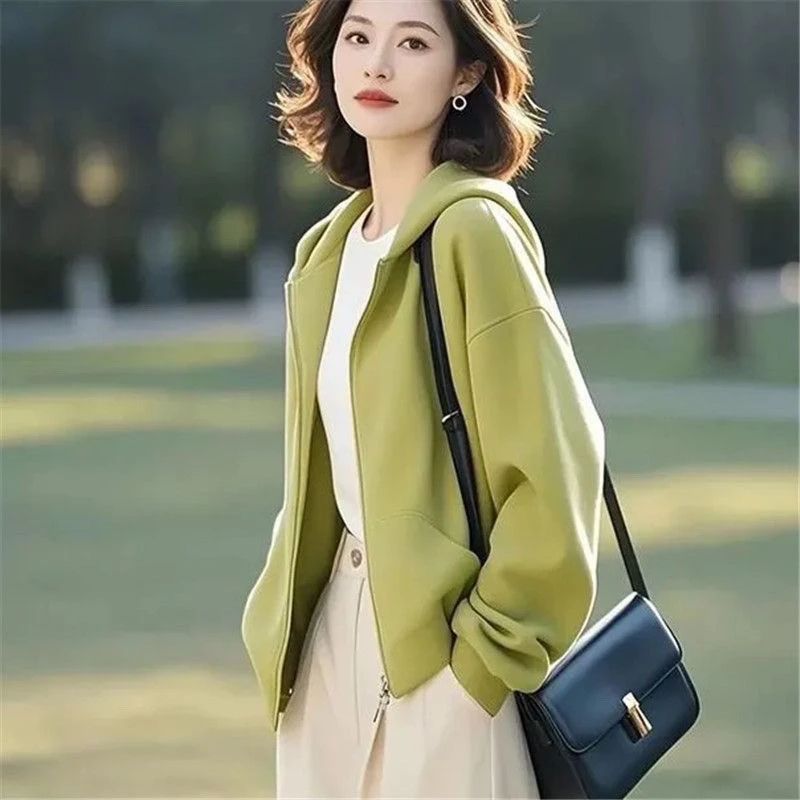 今年流行漂亮减龄绿色连帽卫衣外套女2025新款开春季韩系chic上衣