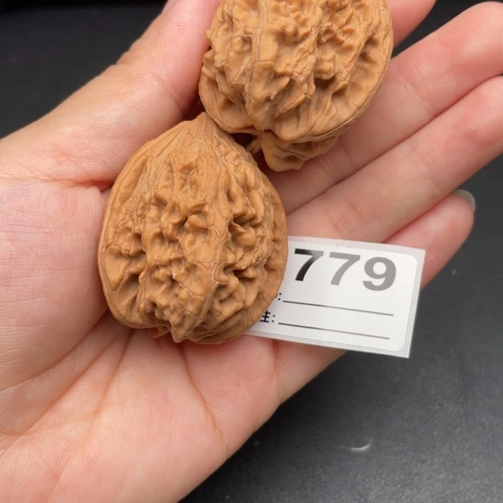 文玩核桃吊坠核桃