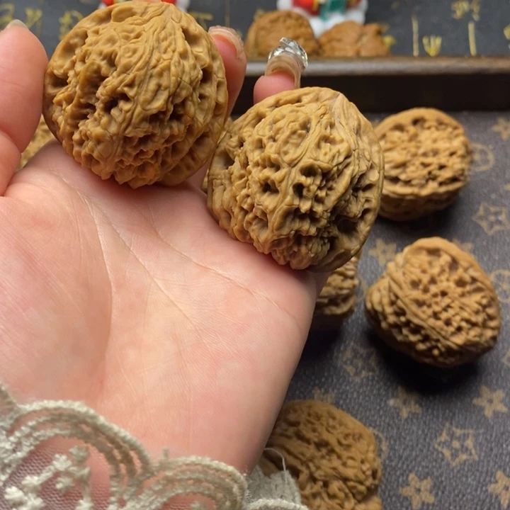 桃核把件天****司南疆石文玩核桃