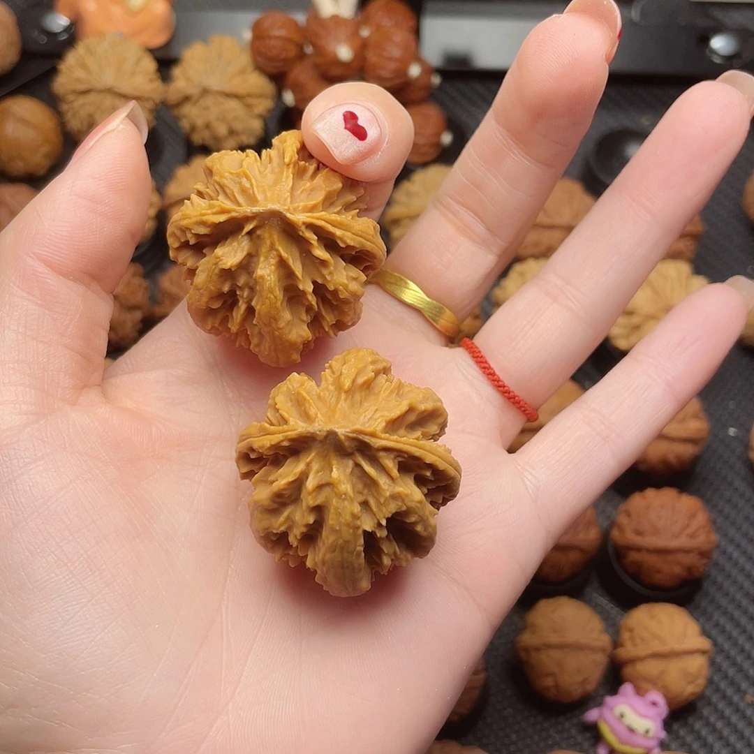 ⫍***⫎把件文玩核桃霸王龙