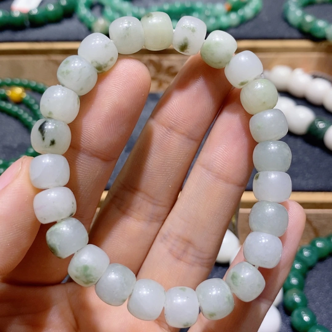 独山玉未镶嵌手串