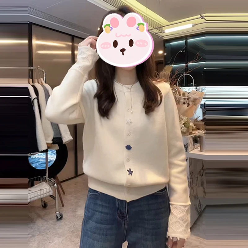 2025冬季新款设计感镂空针织衫女韩系宽松显瘦纯色简约休闲上衣潮