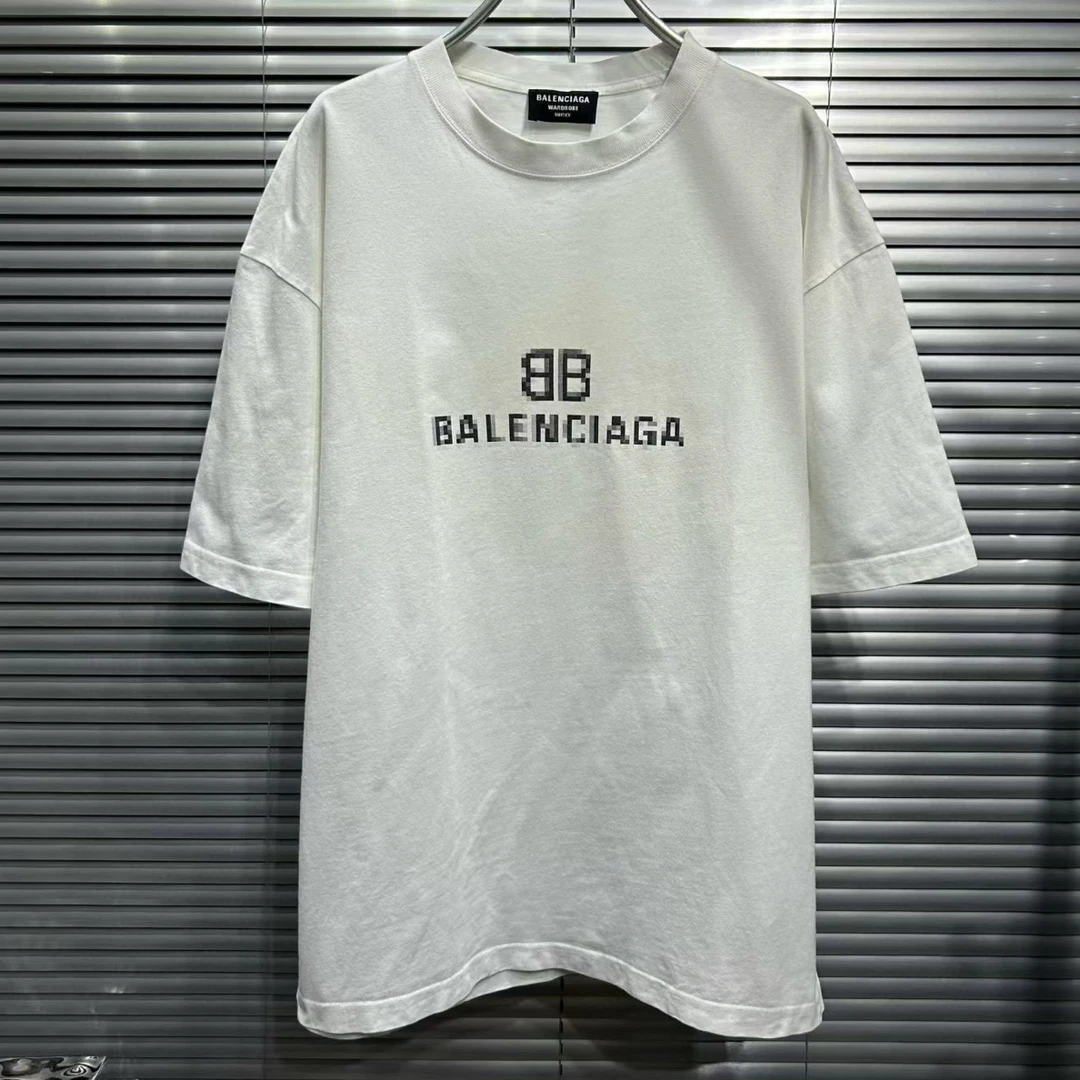 99新 Balenciaga/巴黎世家 马赛克字母短袖 xs码