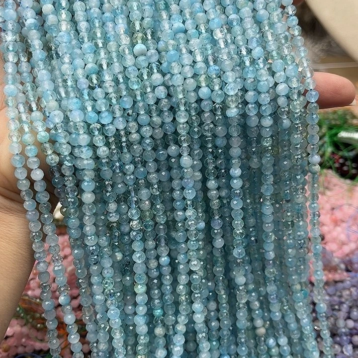 玛瑙/玉髓未镶嵌珠宝半成品一条4mm左右蓝托帕刻面