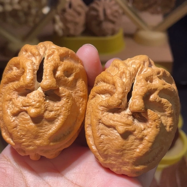 吊坠桃核乾坤核桃