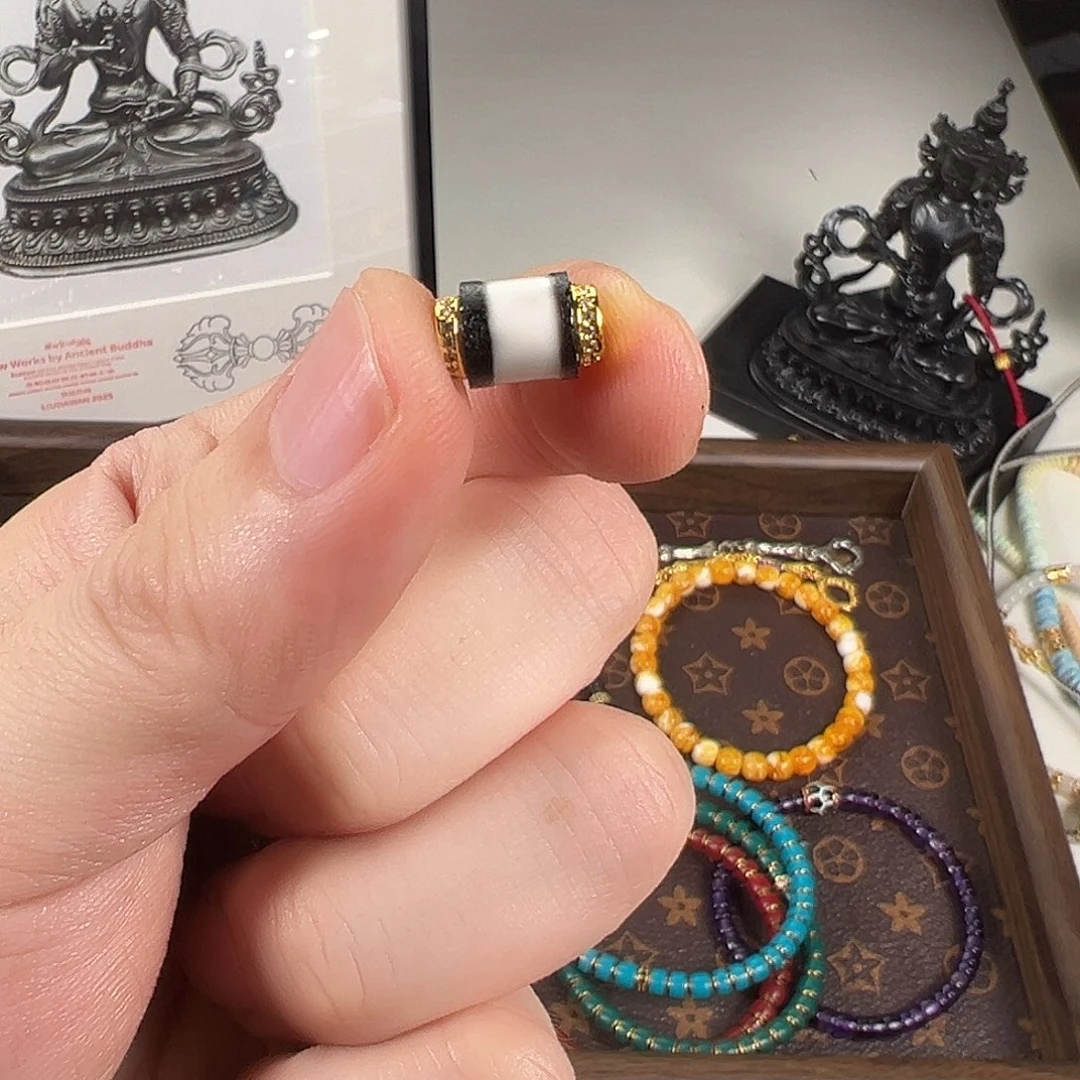 吊坠椰蒂溜达玩溜达玩