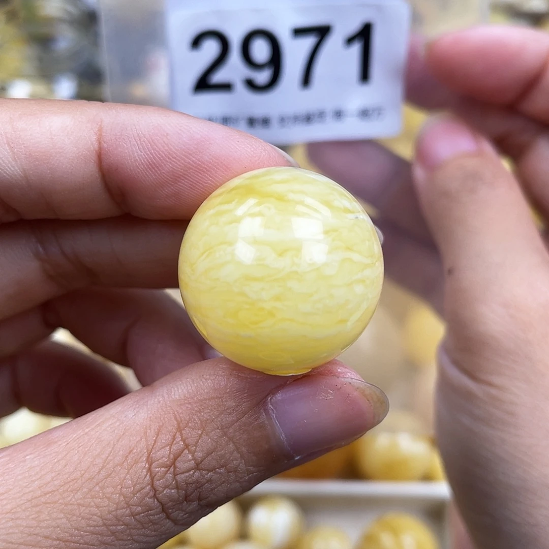 琥珀未镶嵌珠宝奇石24.3