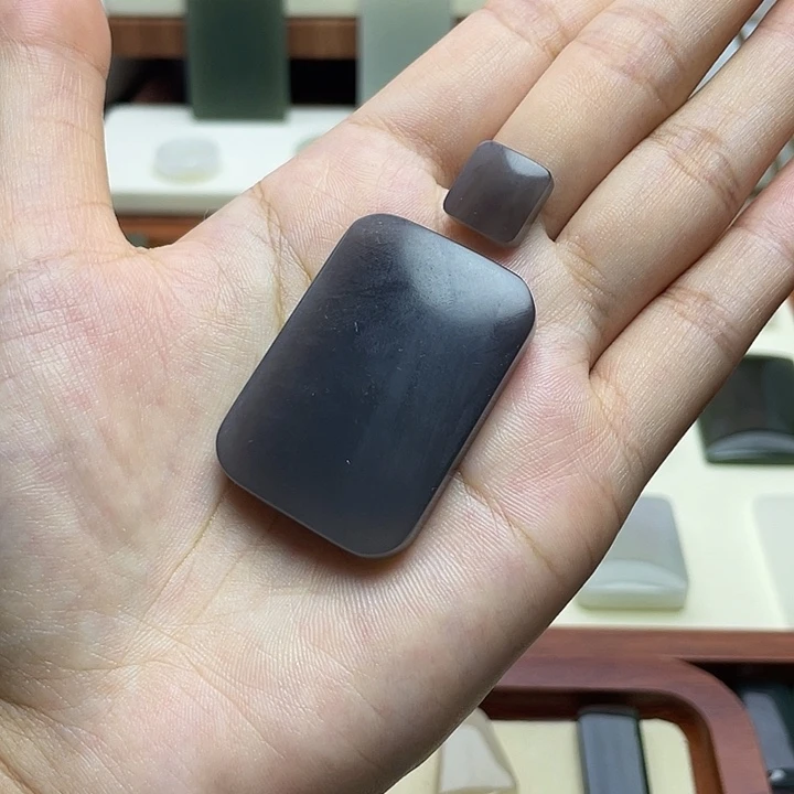 千***顺和田玉未镶嵌颈饰