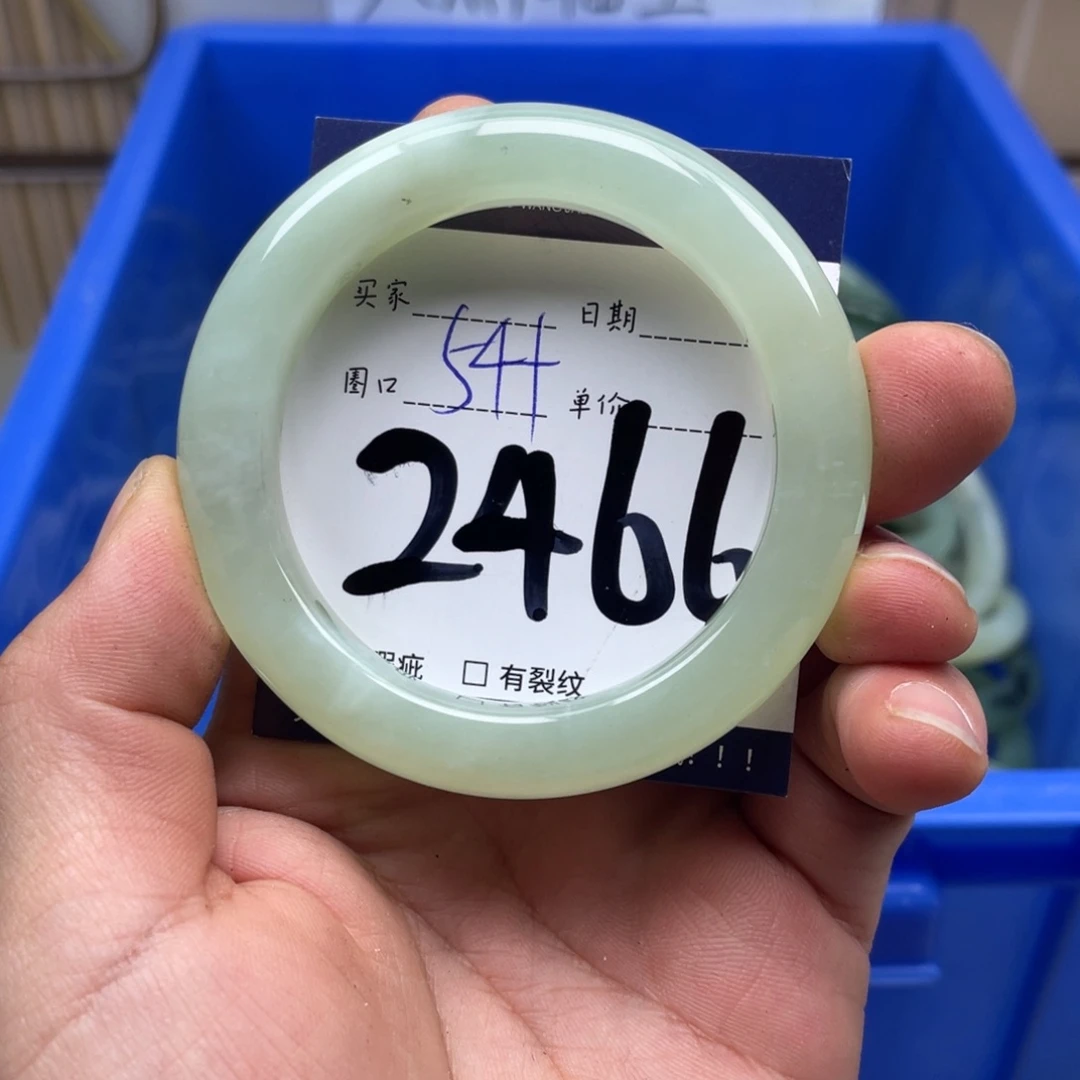 岫玉手镯手镯未镶嵌