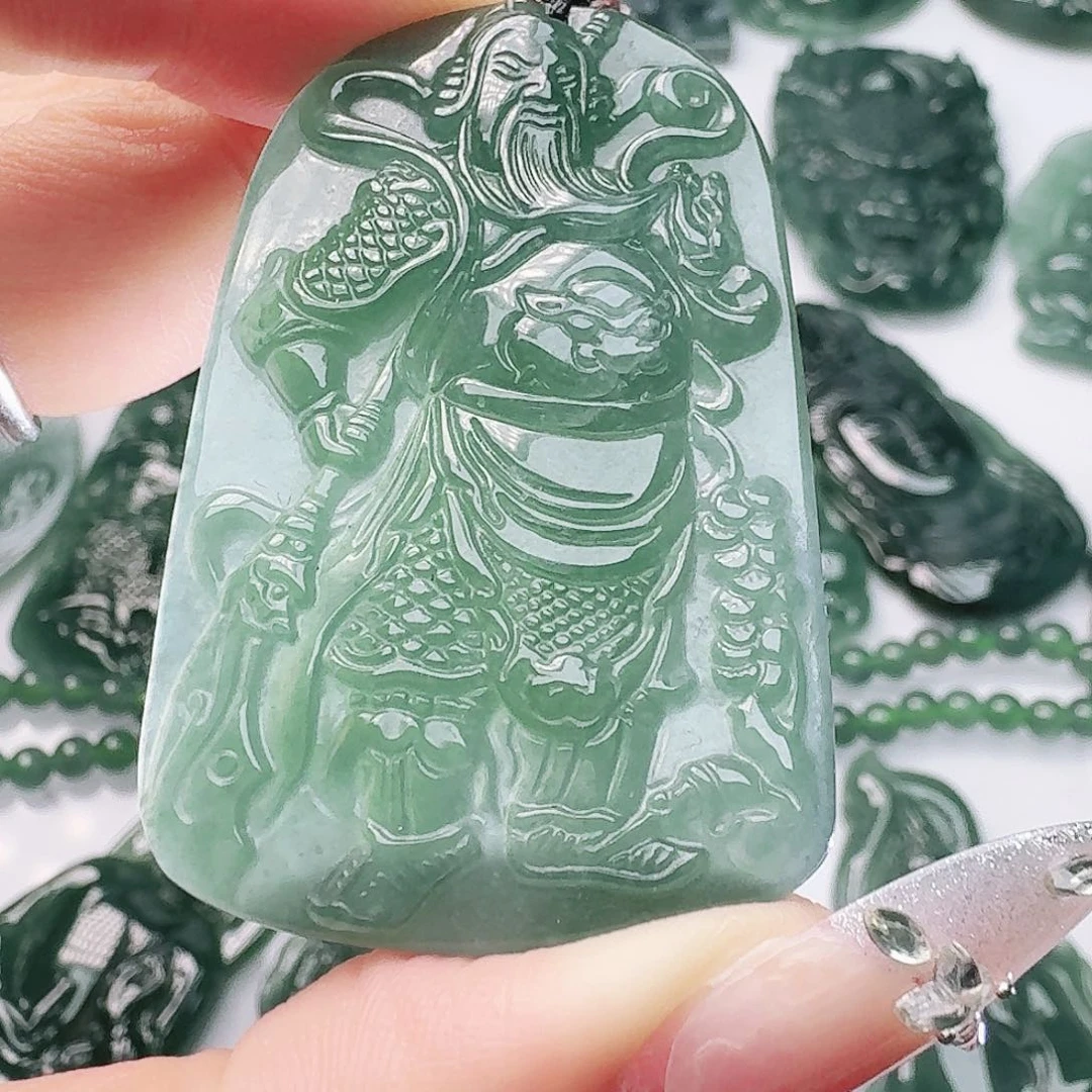 翡翠未镶嵌颈饰天然的A货翡翠多样性发其一