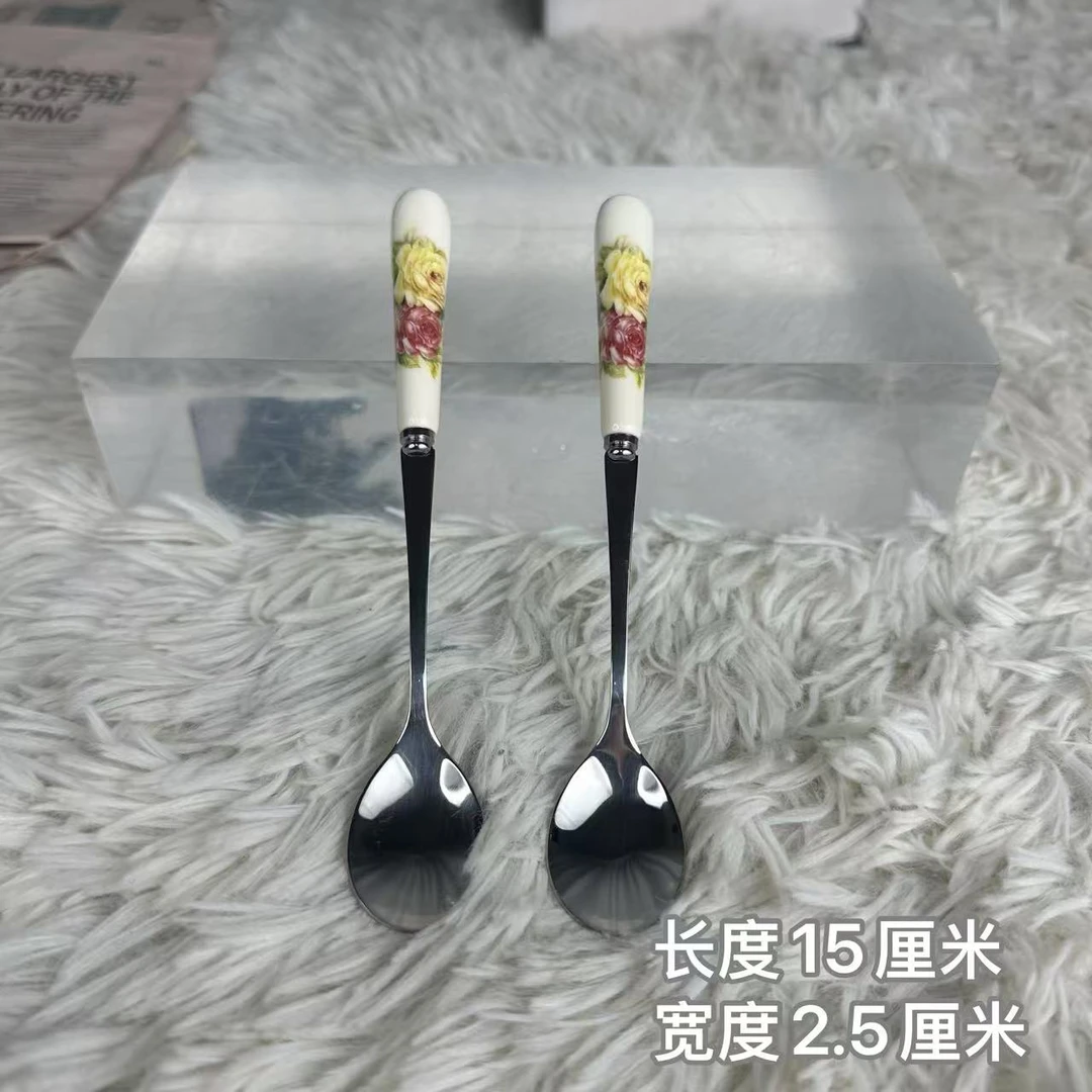 陶瓷欧式象牙黄老镇玫瑰系列小勺子(两个装)