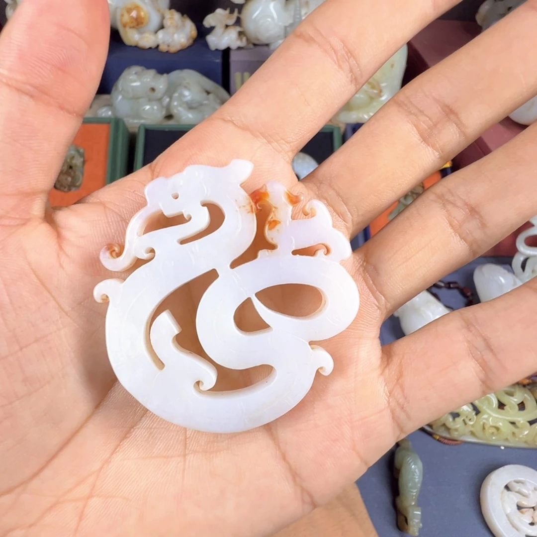 瓷片精美礼品赠送