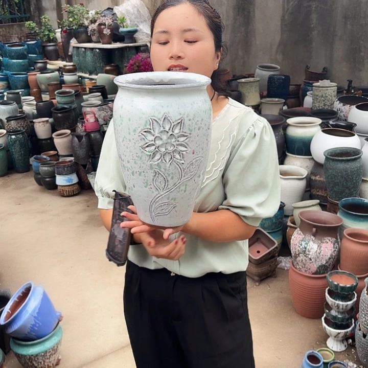 口20高30一个盆子。