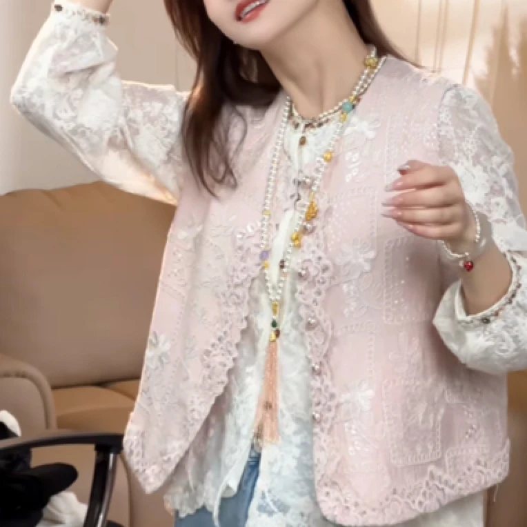 2025年小个子新中式重工蕾丝拼接国风马甲女春装时尚洋气马夹外套