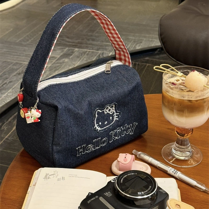 可爱kitty牛仔布复古手拎包ins高颜值大容量便携式手提包女化妆包