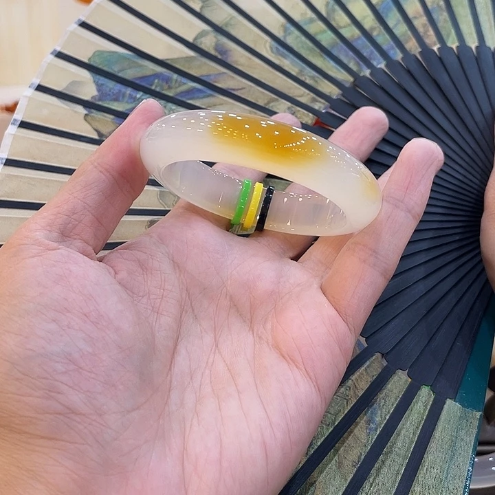手镯玛瑙/玉髓未镶嵌