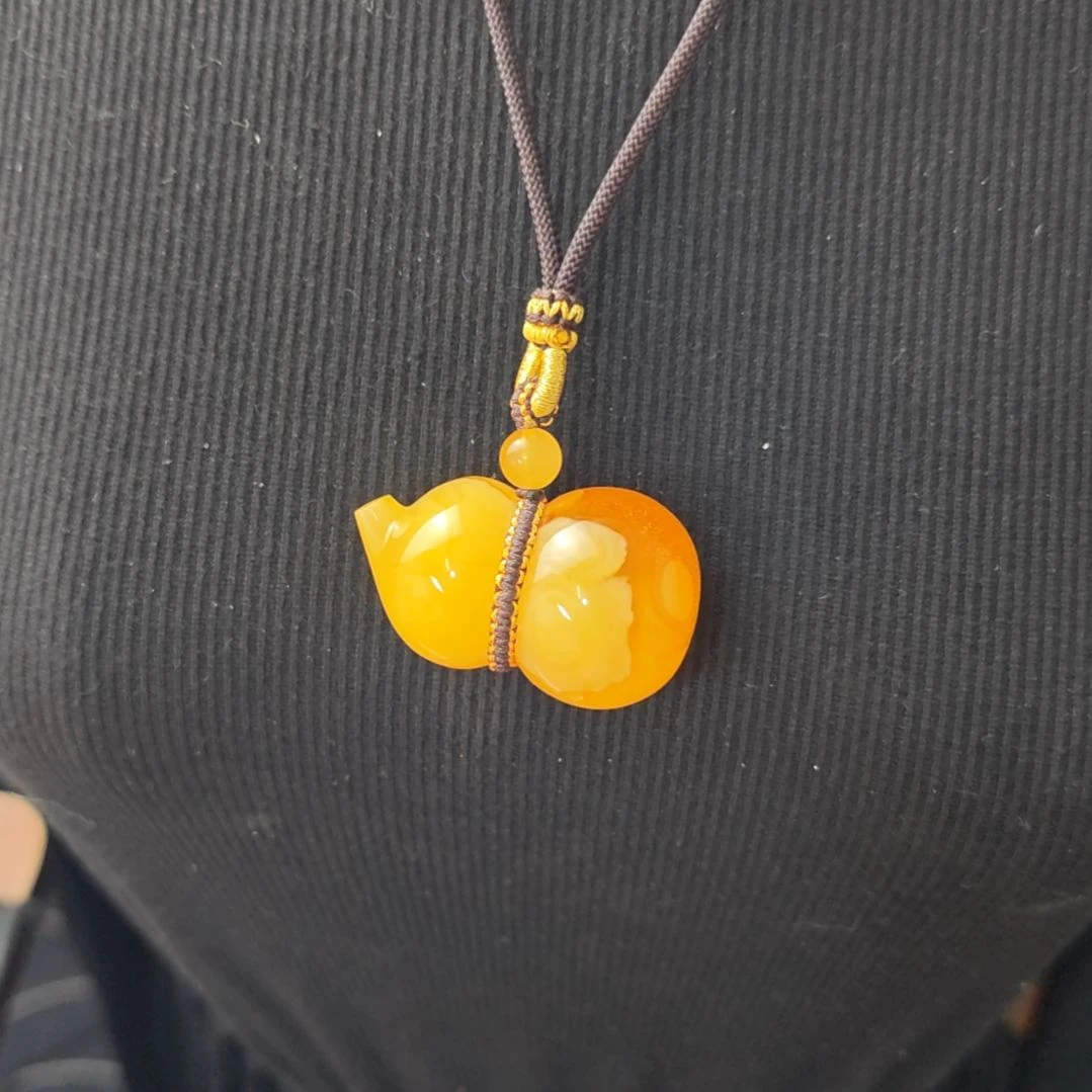 蜜蜡吊坠(赠链)未镶嵌