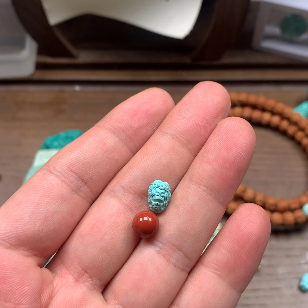 南红玛瑙未镶嵌雕刻