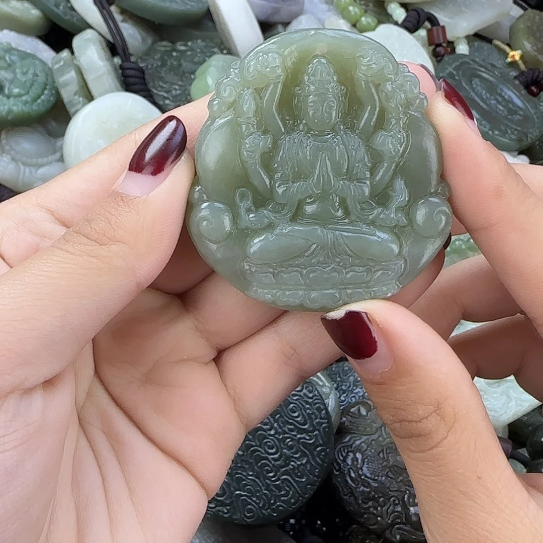 和田玉未镶嵌颈饰