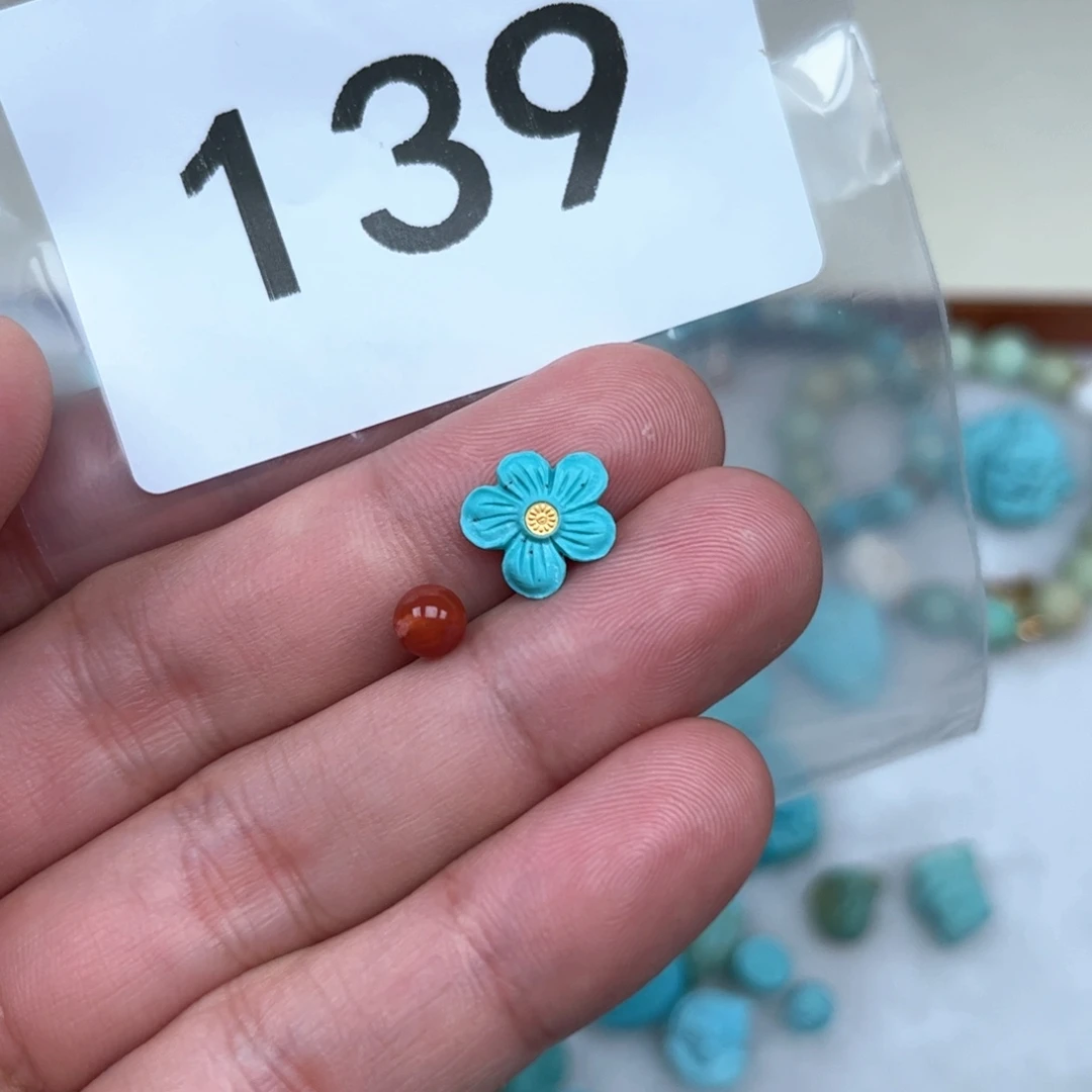 南红玛瑙未镶嵌珠宝奇石