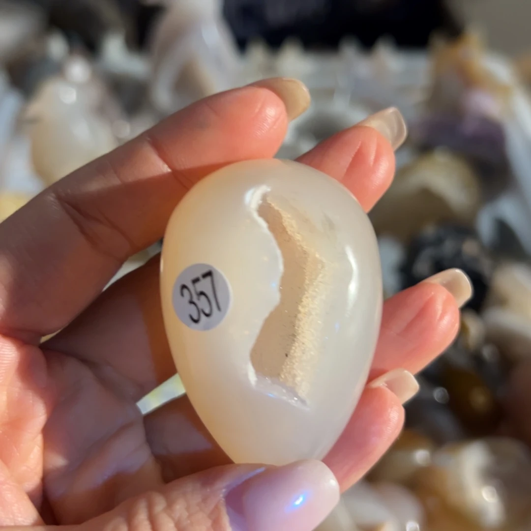 玛瑙/玉髓未镶嵌雕刻件