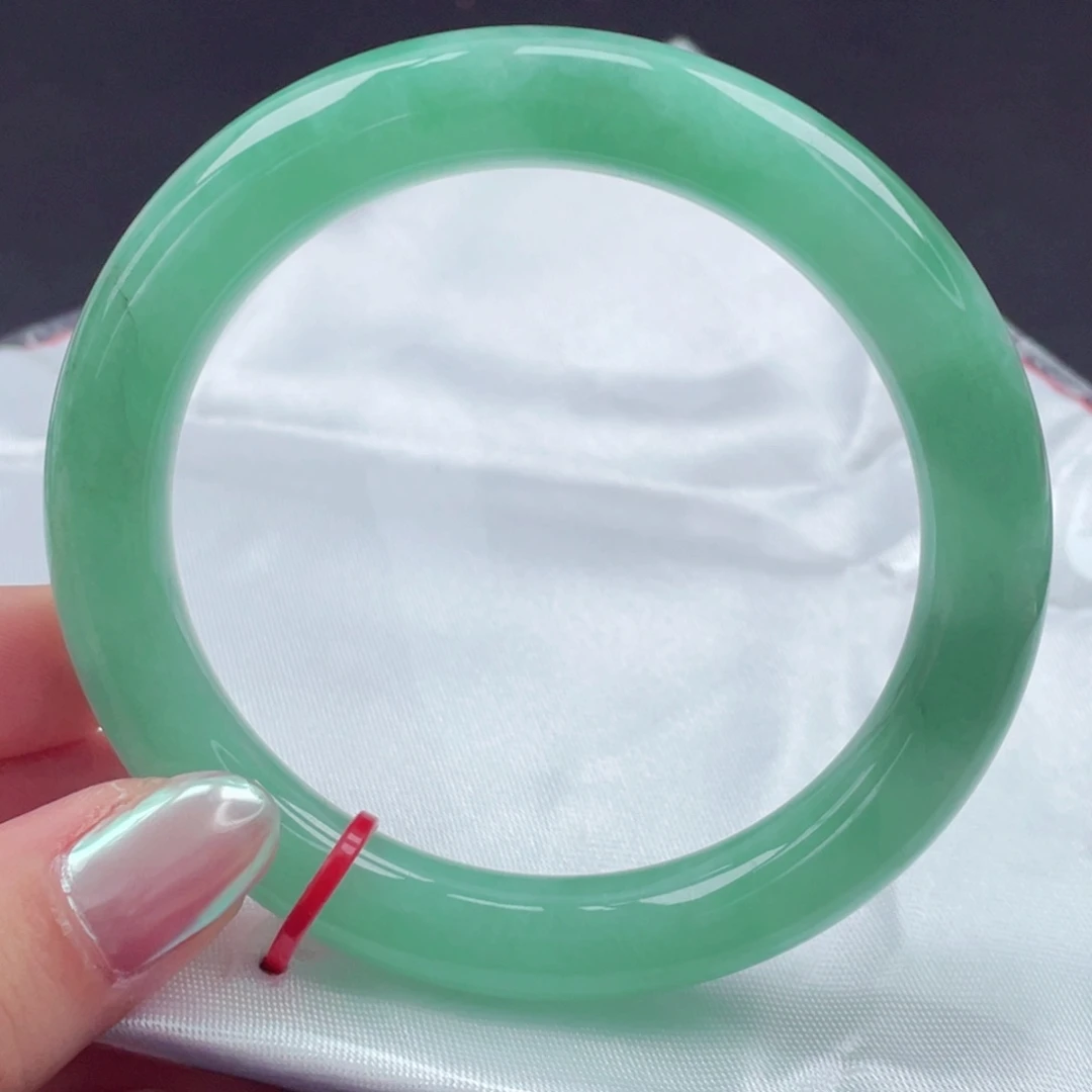 翡翠未镶嵌手镯57圆条