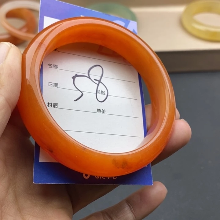 石英质玉未镶嵌手镯