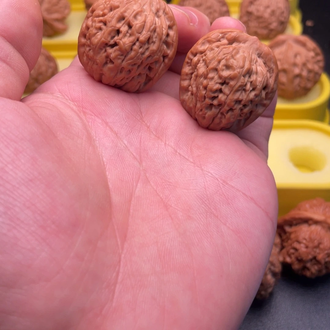 文玩核桃吊坠莲花32