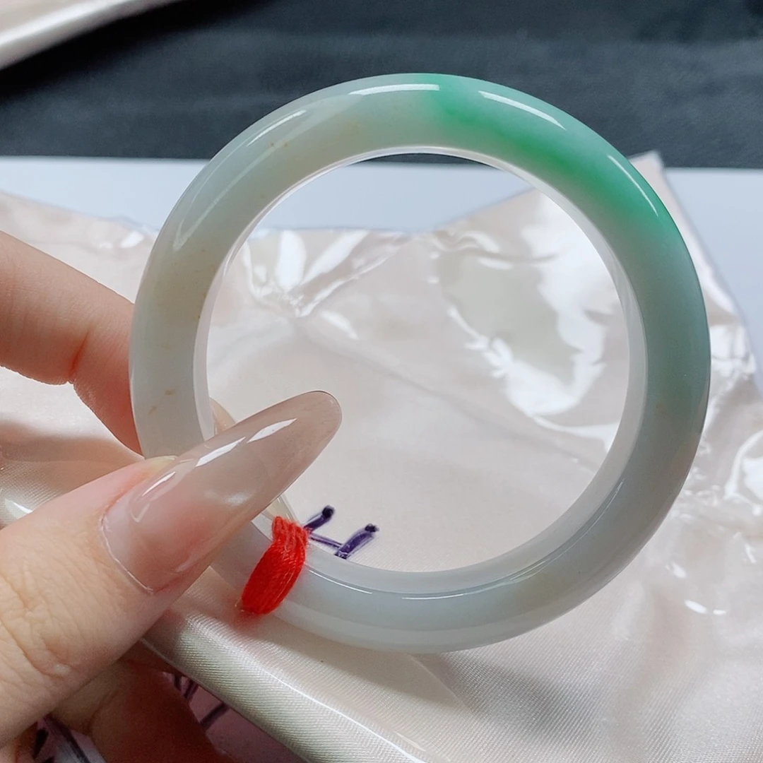 【闪购商品】未镶嵌手镯翡翠546号