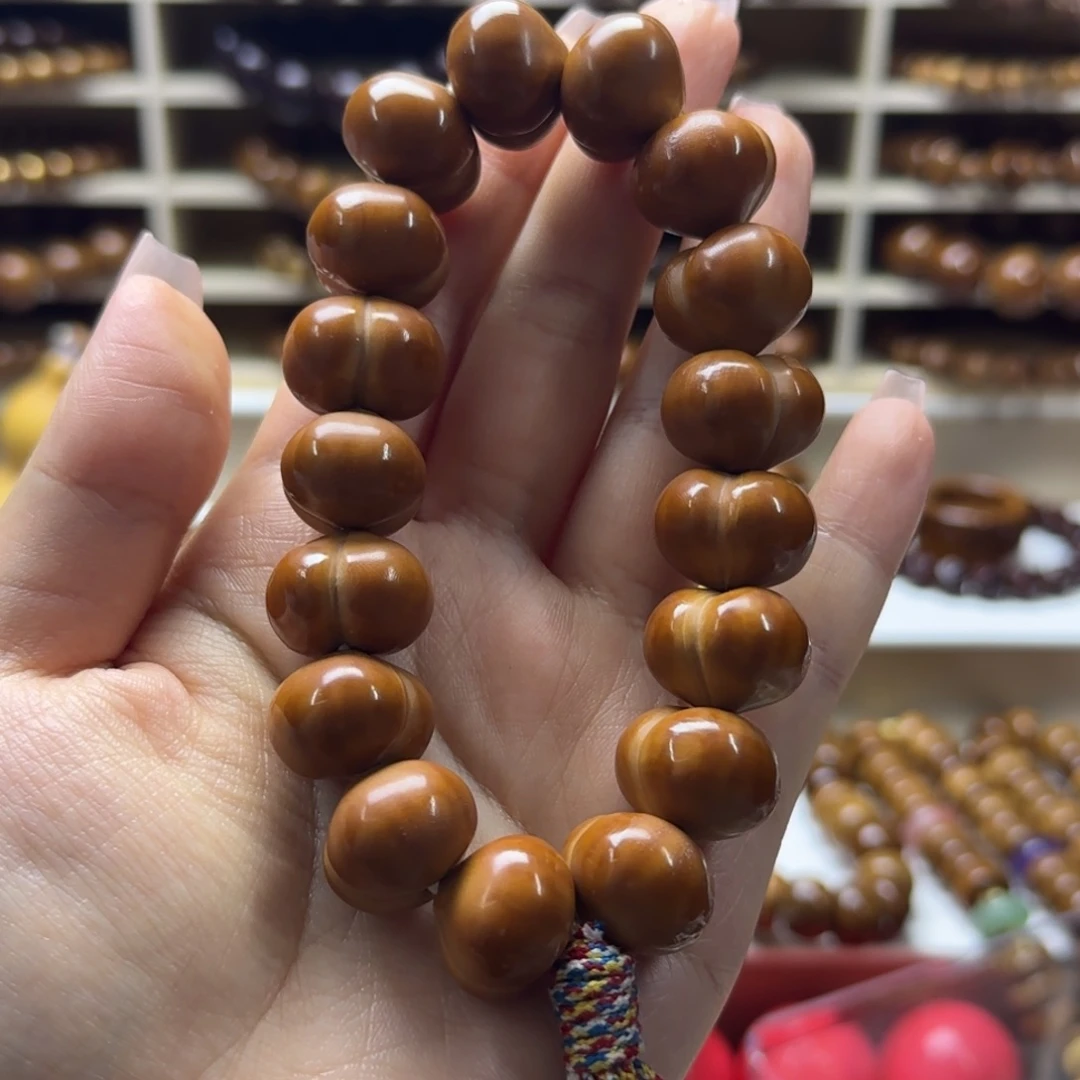 汐***念猴头核桃吊坠18.6猴头屁桃手持