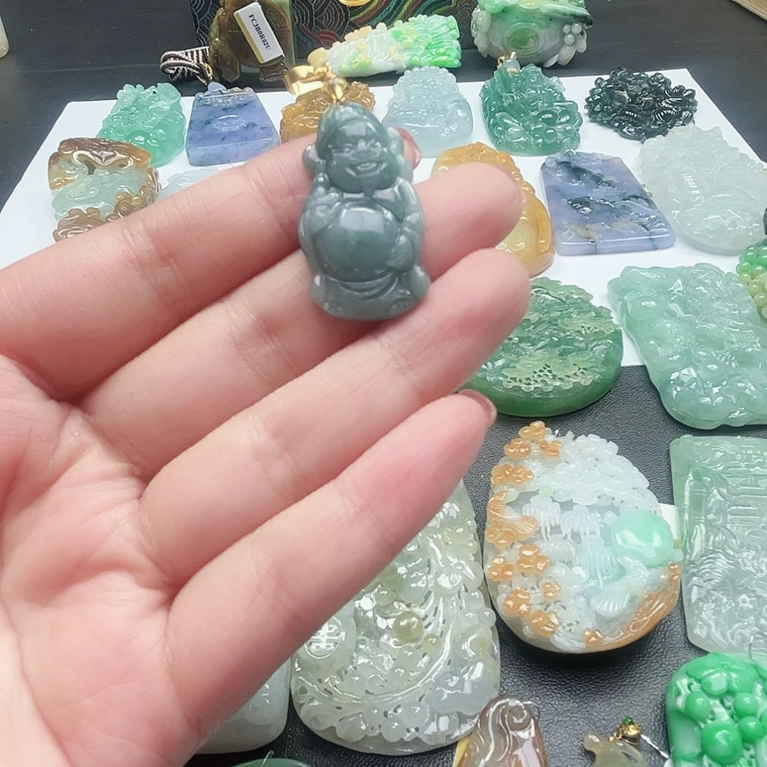 翡翠未镶嵌颈饰吊坠