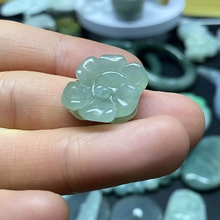 翡翠未镶嵌颈饰天然翡翠