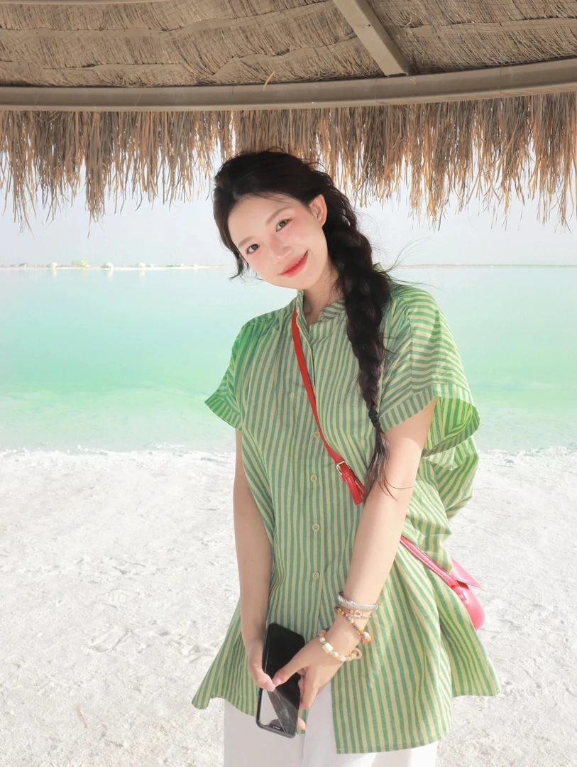 夏日清新西北旅游度假风慵懒绿色条纹文艺复古衬衫宽松白色长裤