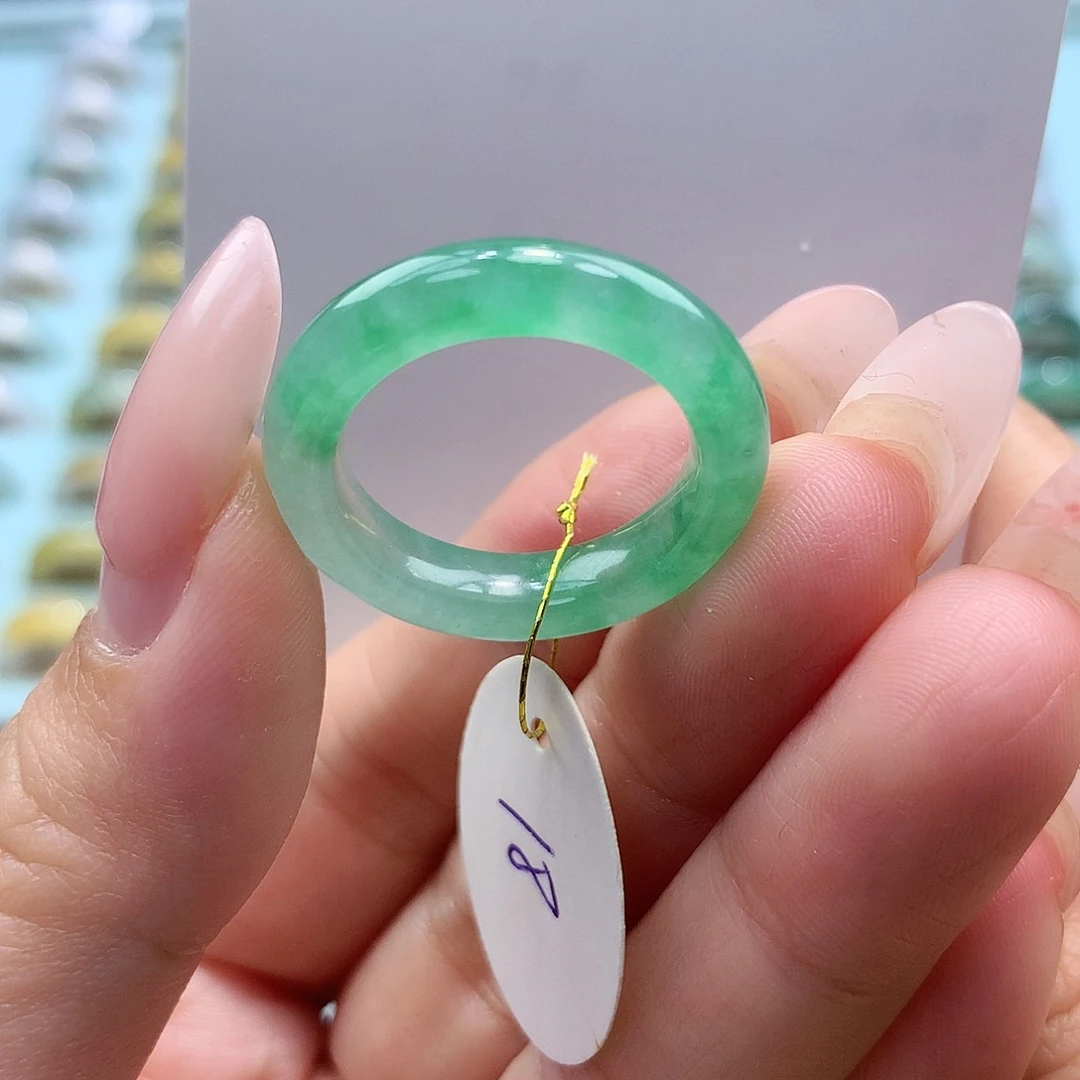 未镶嵌戒指翡翠18圈