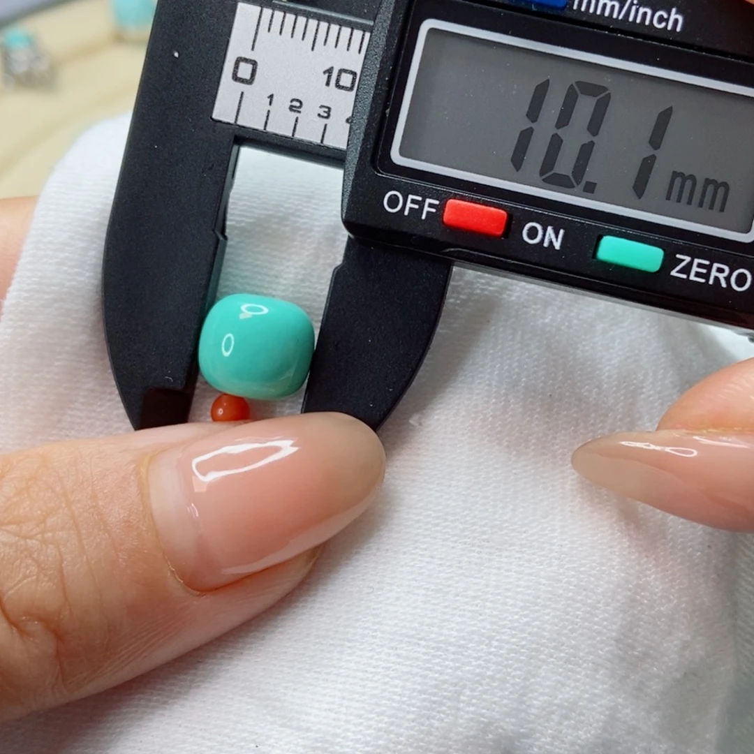 未镶嵌南红玛瑙珠宝奇石
